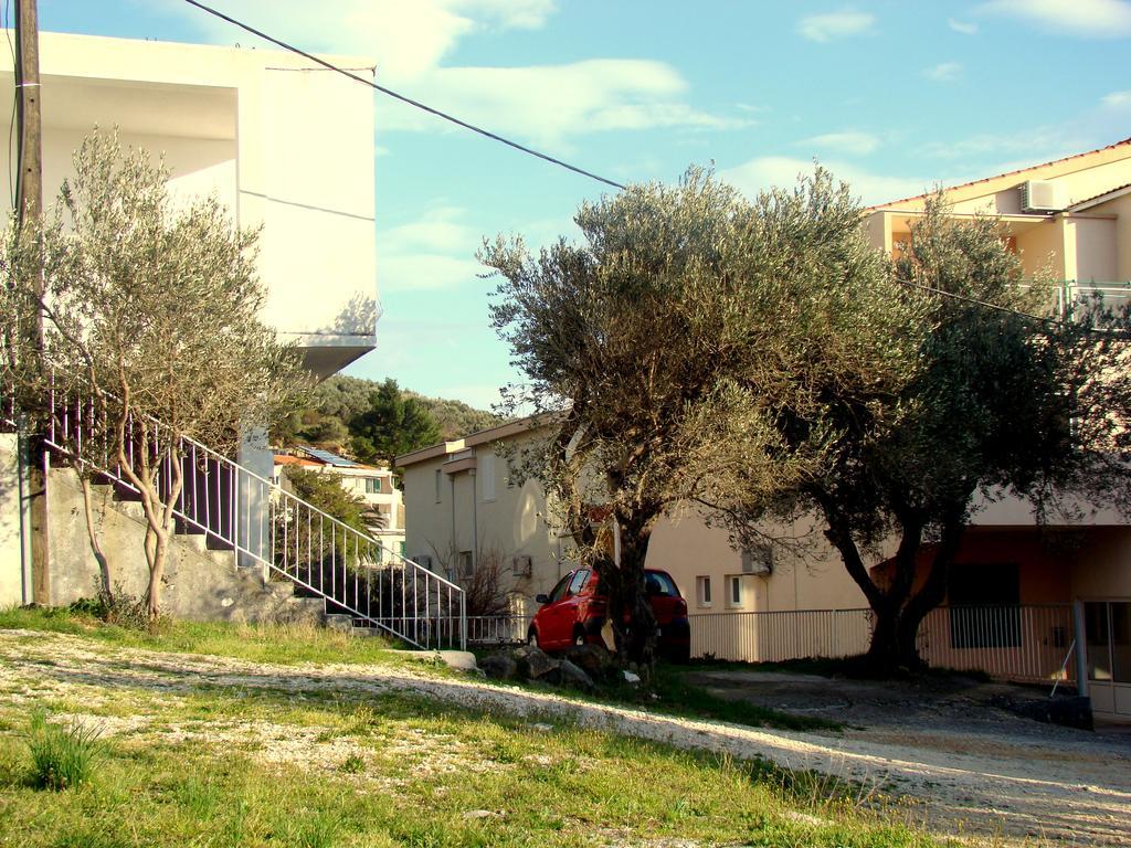 Luka Apartman *
